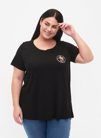 Katoenen t-shirt met opdruk op de voorkant, Black W. Chest print, Model